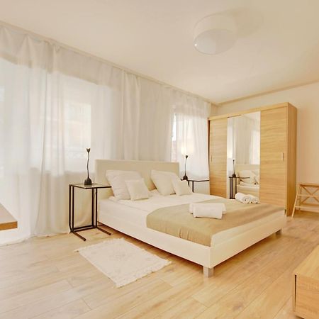 Apartament Rocha เชชูฟ ภายนอก รูปภาพ