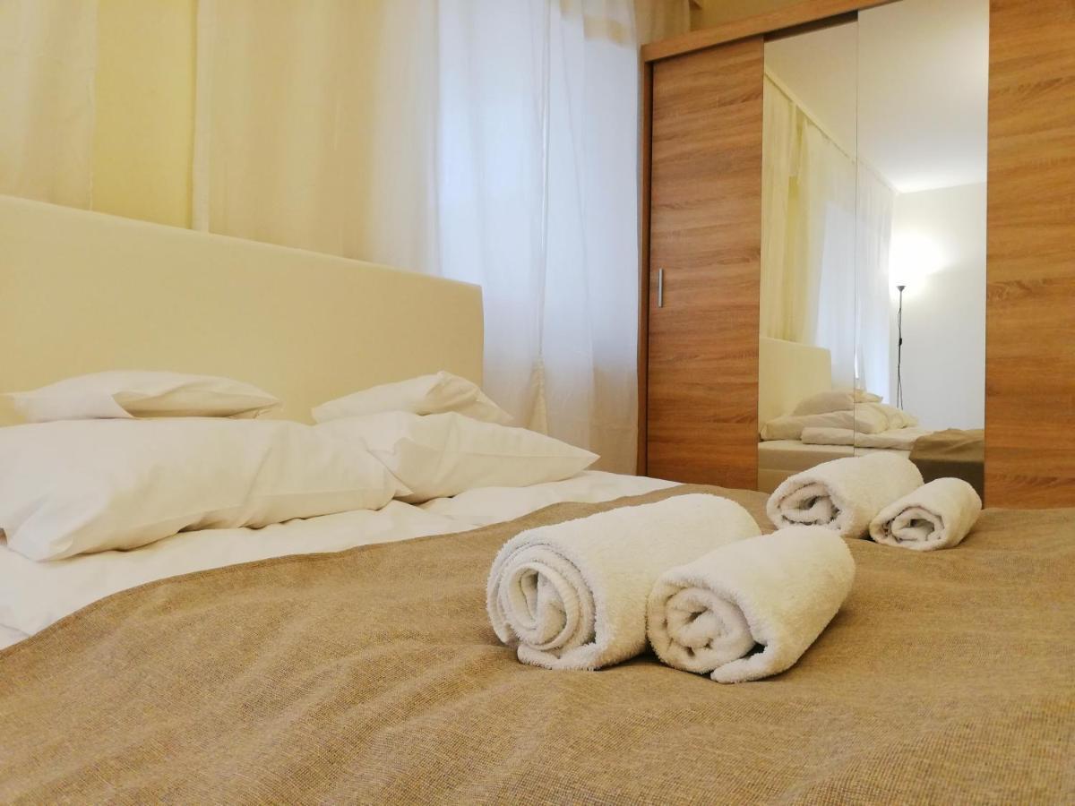 Apartament Rocha เชชูฟ ภายนอก รูปภาพ